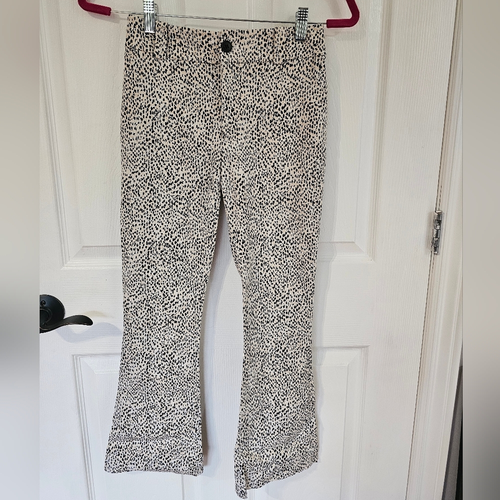 Club Monaco Women's Capri Leopard Black and White Patterned Ankle Flare Jeans
